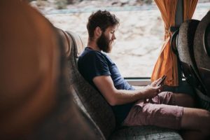 Переваги автобусних подорожей з надійним перевізником