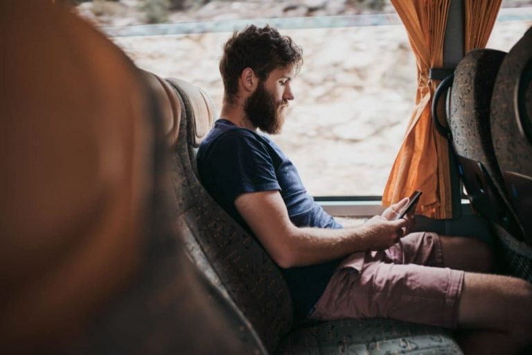 Переваги автобусних подорожей з надійним перевізником