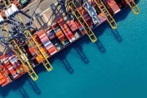 Возраст в море: где заканчиваются международные конвенции и начинаются жесткие правила судовладельцев